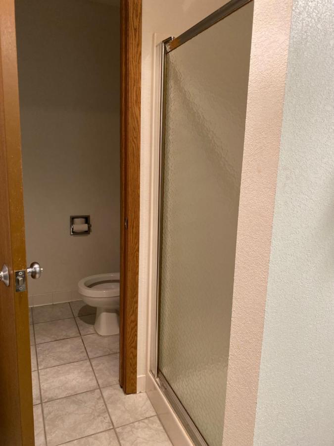 Americas Best Value Inn Champaign Bagian luar foto