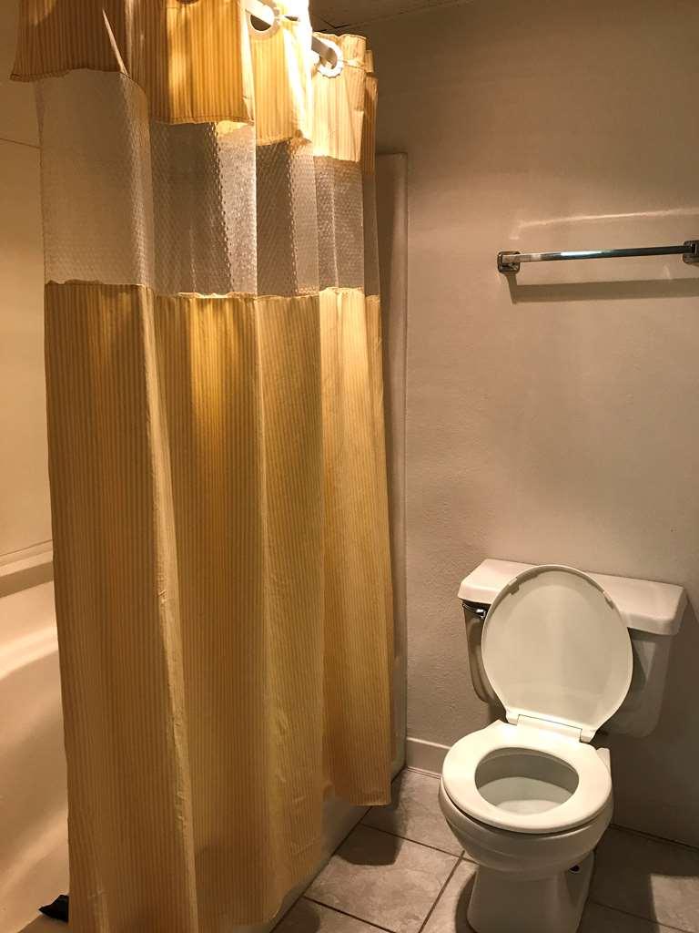 Americas Best Value Inn Champaign Bagian luar foto
